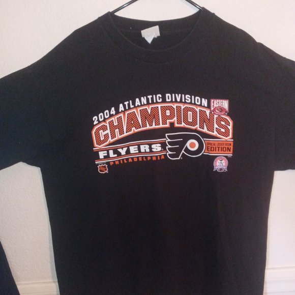 NHL 2004 DIVISION CHAMPION PHILADELPHIA FLYERS MENS BLACK TEE SHIRT SZ XL - Picture 1 of 5